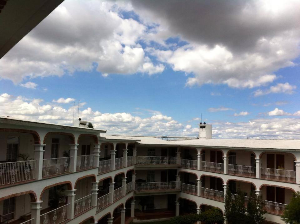 Plaza Venecia Hotel San Juan del Rio Exterior photo